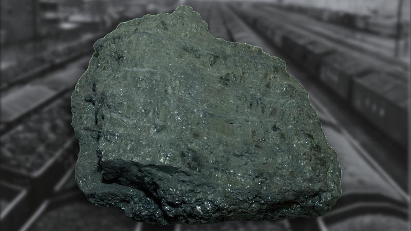 a chunk of bituminous coal